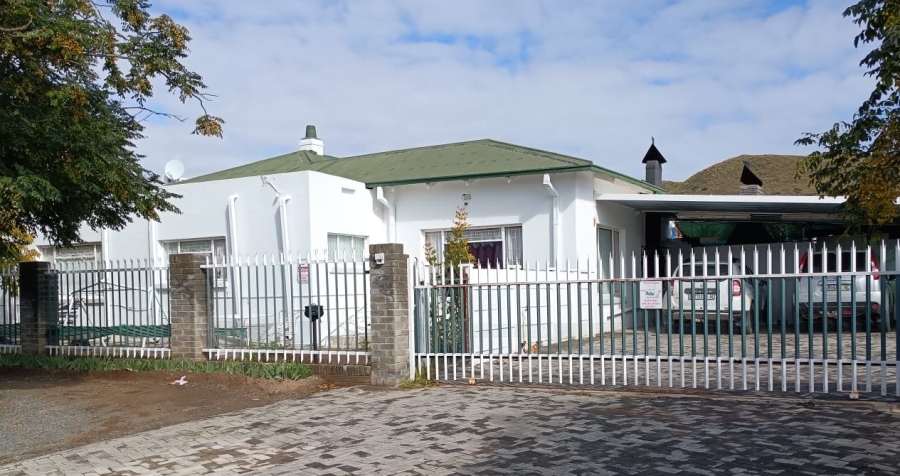 4 Bedroom Property for Sale in De Aar Northern Cape